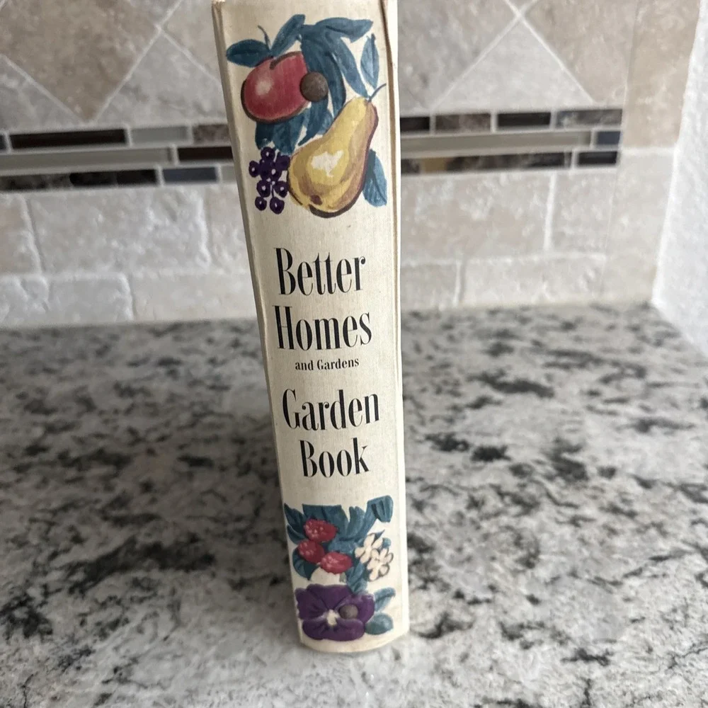 Vintage 1951 First Edition Better Homes & Gardens- Garden Book- 5 Ring Binder